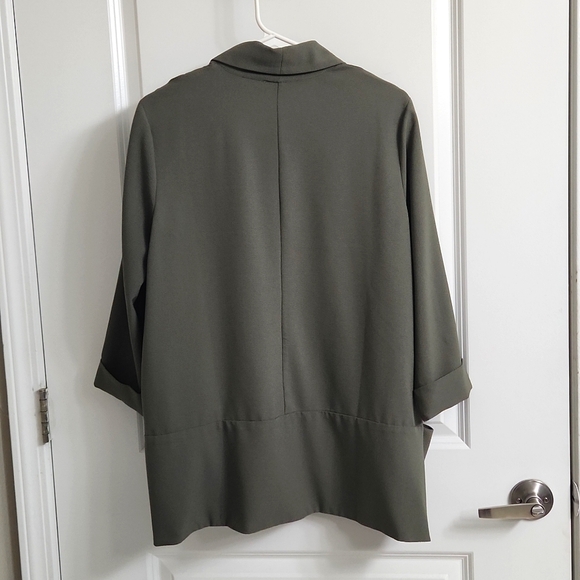 Forever 21 Olive Green Women's Open Front Lightweight Shacket Jacket - Picture 3 of 6